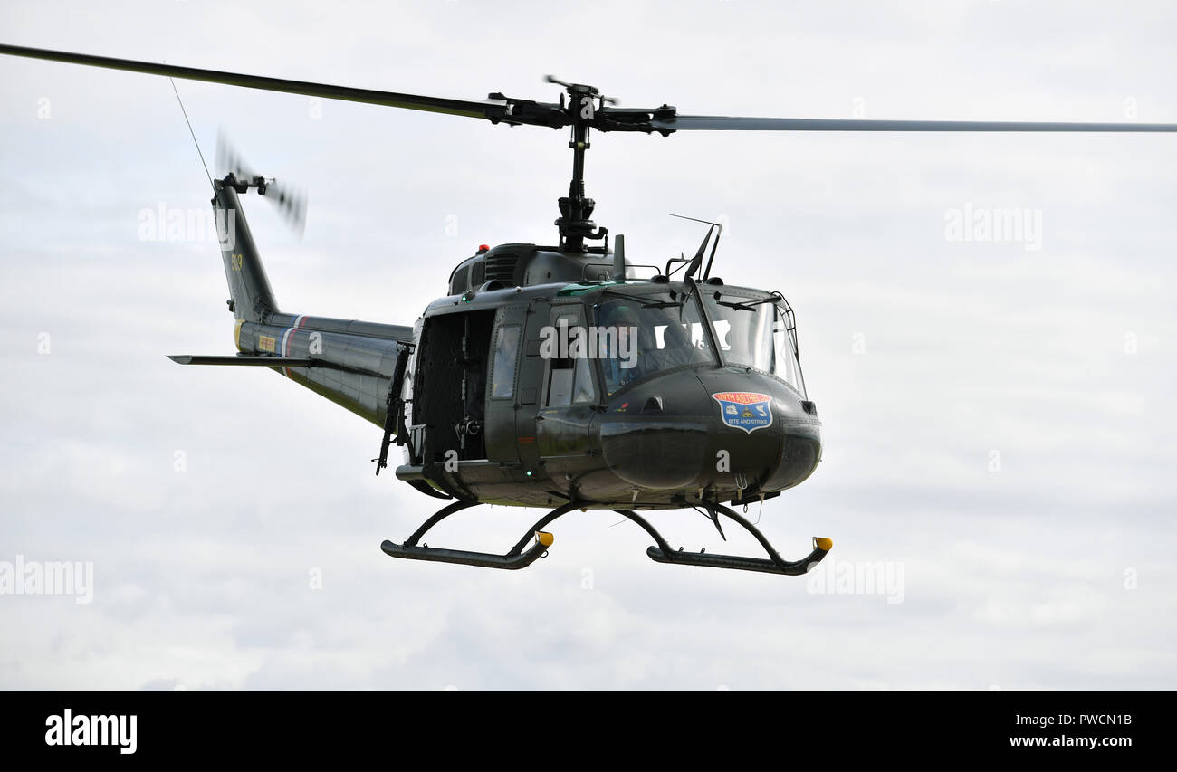 huey helicopter wallpaper