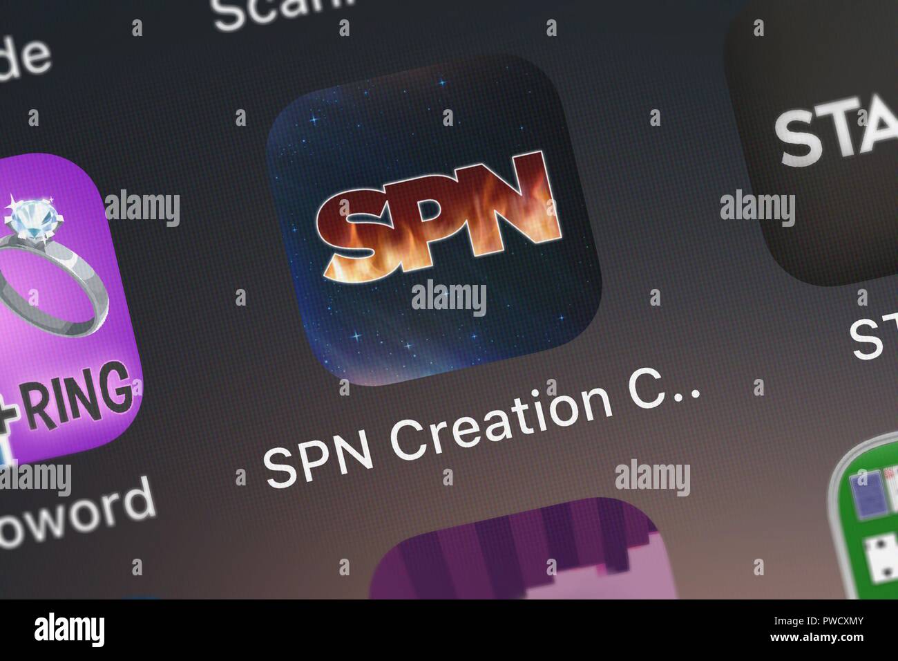 Londres, Royaume-Uni - 15 octobre 2018 : Création du SPN Con acides icône dans Narvii Inc. sur un iPhone. Banque D'Images