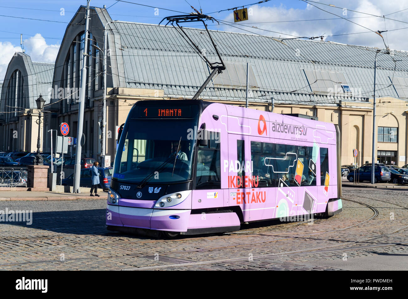 Tramway à Riga, Lettonie Banque D'Images