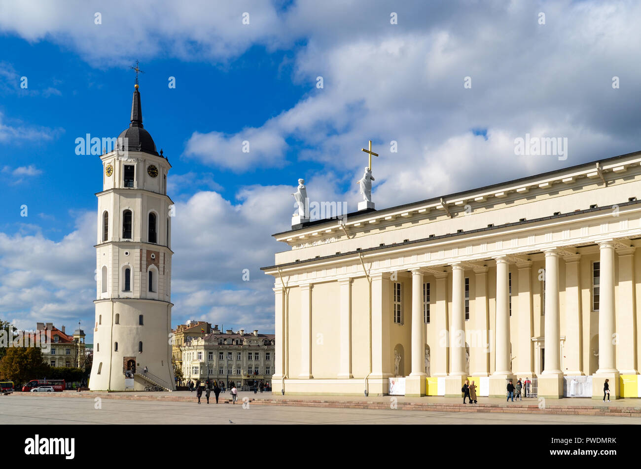 La cathédrale de Vilnius et la tour du clocher, Vilnius, Lituanie Banque D'Images