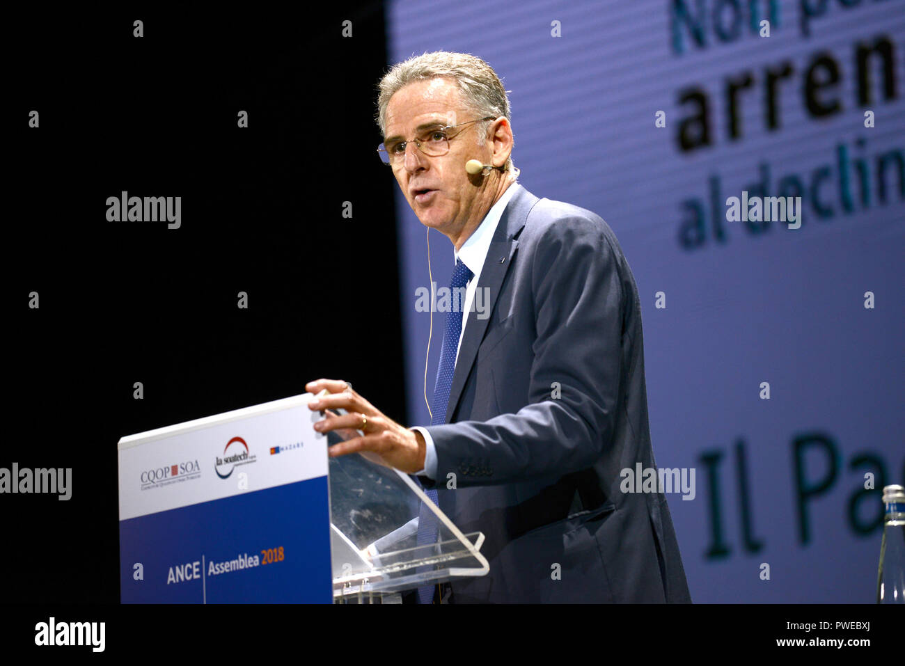 Rome, Italie. 16 Oct, 2018. La société Buia, Président de l'ance, à l'assemblée générale de l'Association nationale des constructeurs du bâtiment, qui a eu lieu à l'Auditorium de la conciliation de Rome. Agence Photo crédit : indépendante/Alamy Live News Banque D'Images