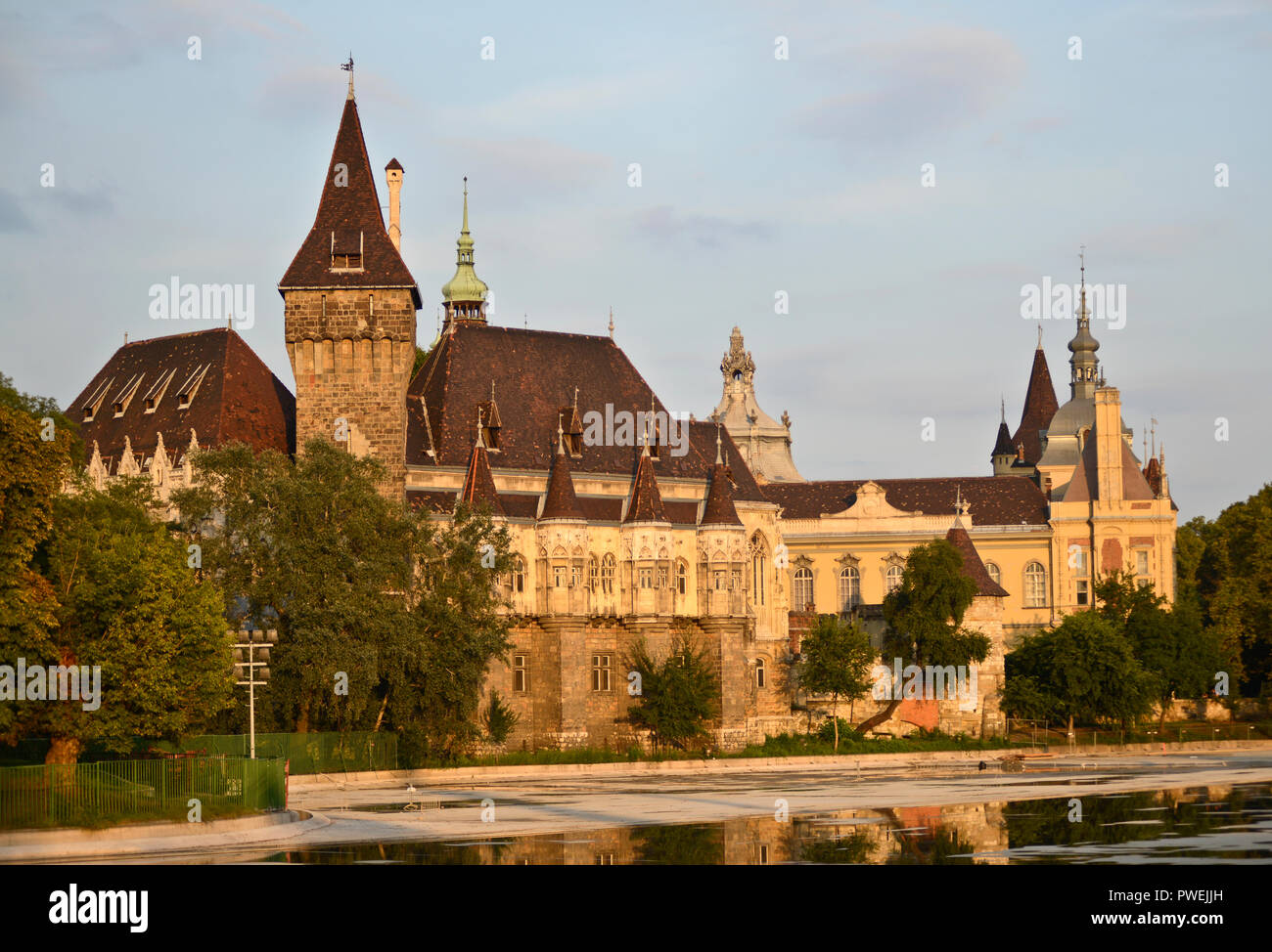 Le château de Vajdahunyad, Budapest, Hongrie Banque D'Images