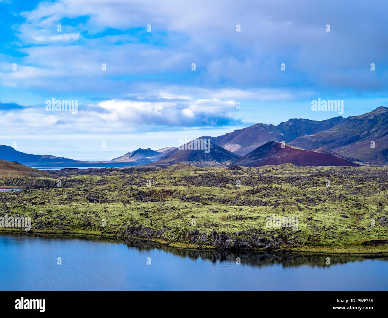 Vue panoramique sur le lac d'Helgafellssveit dans l'Est de l'Islande Banque D'Images