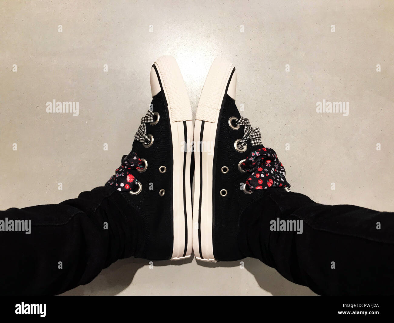 converse montante genou