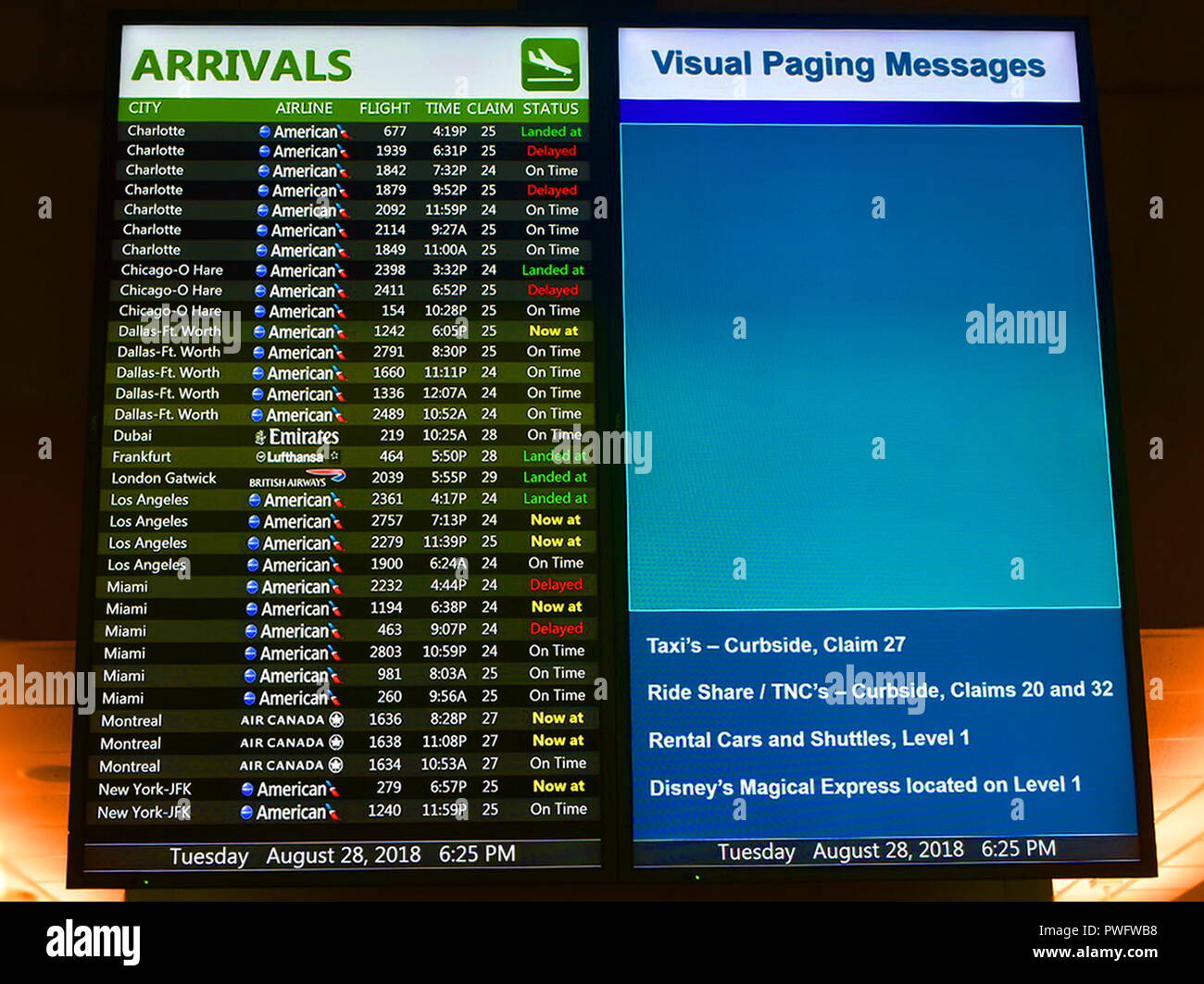 Orlando, Floride, le 28 août 2018 Arrivée informations inscription à l'Aéroport International d'Orlando. Banque D'Images