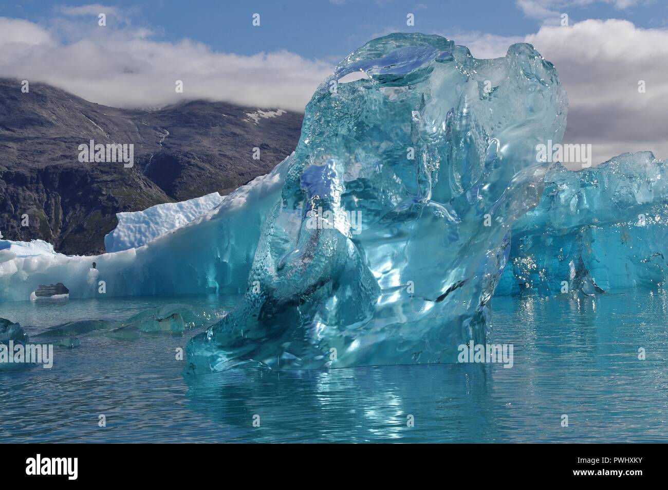 Les icebergs à Narsarsuaq le sud du Groenland, brillait au soleil Banque D'Images
