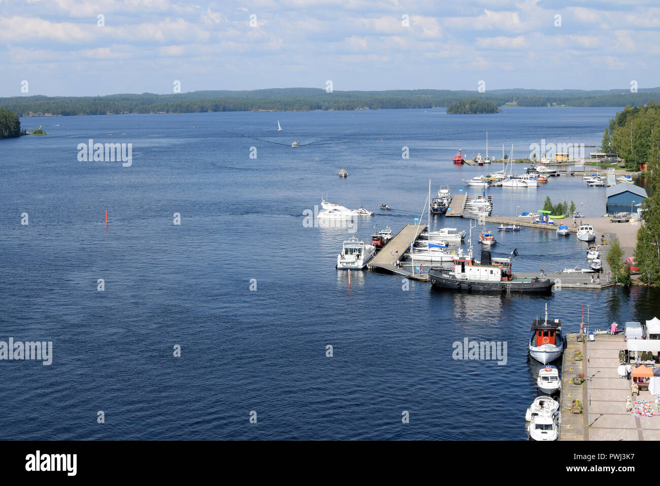 La Finlande, PUUMALA - 27 juillet, 2018 : vue sur le port et le lac Saimaa. Banque D'Images