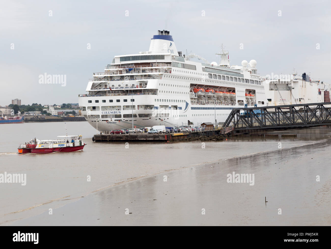 Columbus cruise ship, Tamise, Londres l'eau profonde Cruise Port, Tilbury, Thurrock, Essex, Angleterre, RU Banque D'Images