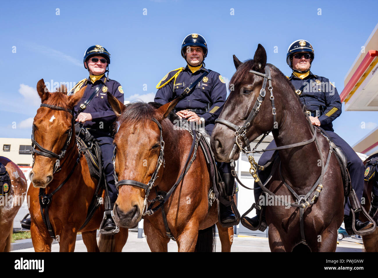 Miami Florida,Little Havana,Calle Ocho,Eighth 8th Street,Tres Reyes Magos,Three 3 Kings Day Parade,festival hispanique,tradition,cheval,animal,cheval, Banque D'Images