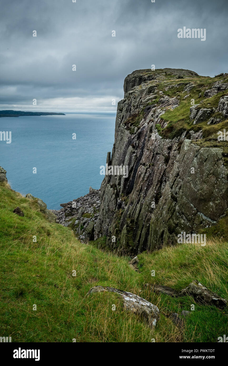 Le sentier du paysage autour de juste. L'un des célèbre attraction en pays d'Antrim près de ballycastle, Irlande du Nord, Royaume-Uni Banque D'Images