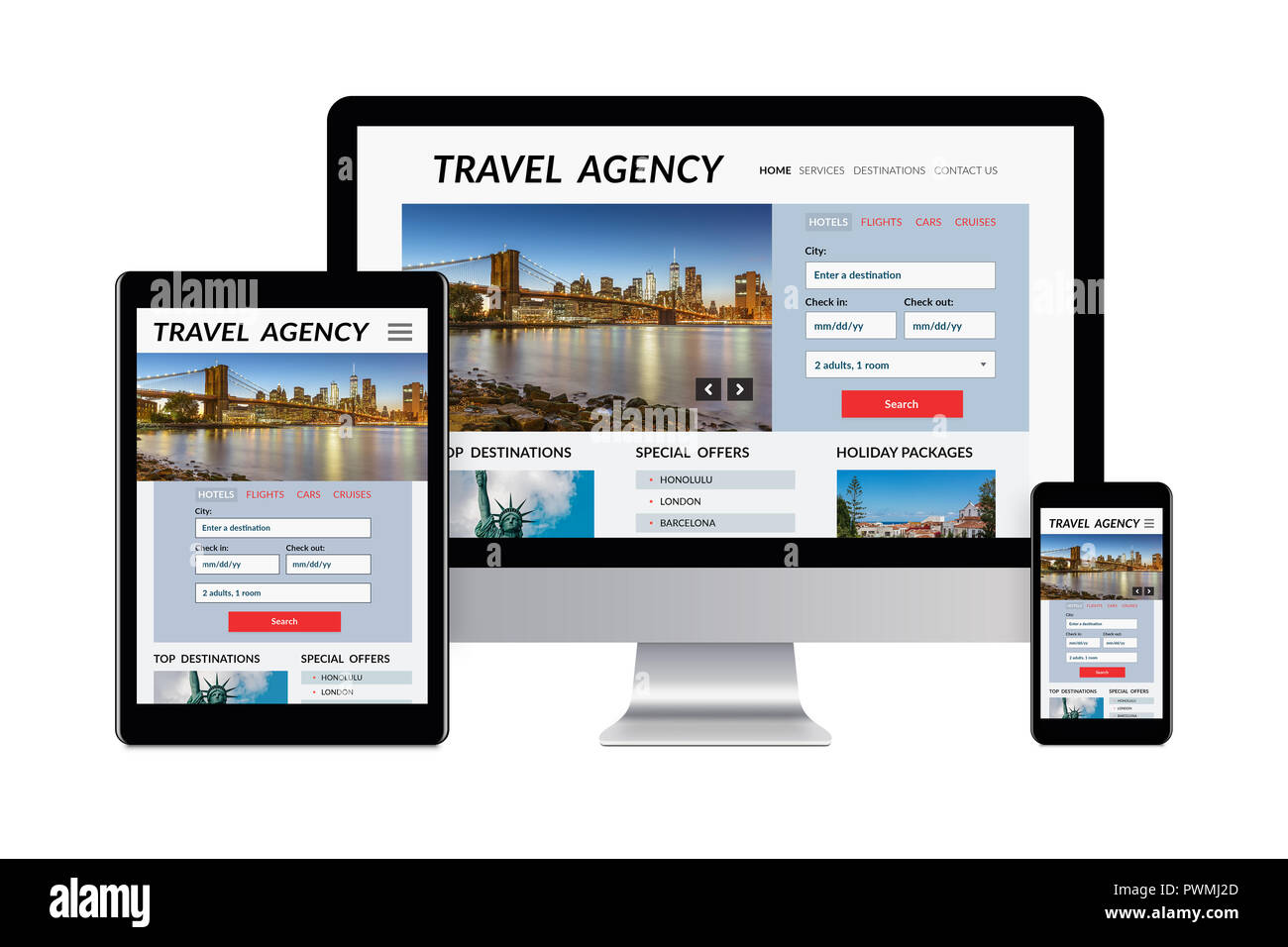 Ordinateur de bureau, tablette et smartphone isolé sur blanc avec concept d'agences de voyages à l'écran. Les appareils numériques générés. Banque D'Images