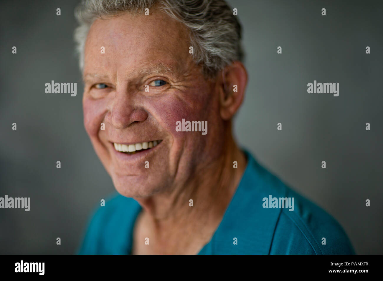 Smiling senior homme. Banque D'Images