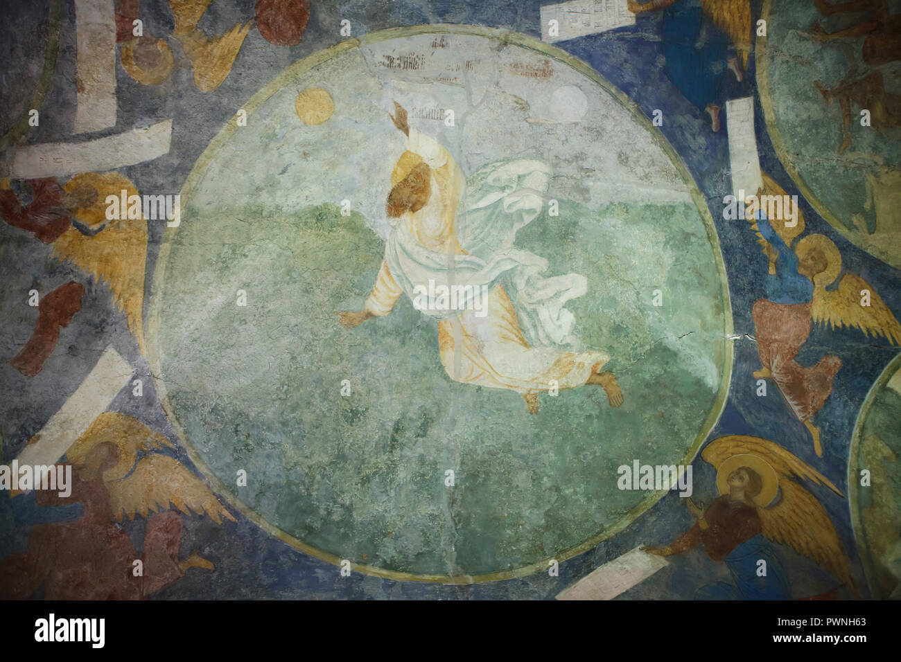 Création du soleil et de la Lune. Fresque de peintres russes Dmitry Plékhanov et Fédor Ignatiev daté de 1700 à la tribune nord (papert) dans l'église de Saint Jean le Baptiste au Tolchkovo à Iaroslavl, Russie. Banque D'Images