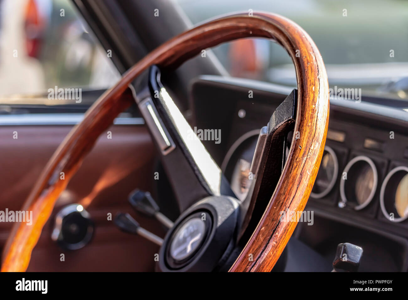 Ostia Lido, Rome 09/30/2018.focus sélectif sur les détails de l'intérieur d'une Alfa Romeo Alfetta 1600 Vintage Voiture de police Polizia Stradale Banque D'Images