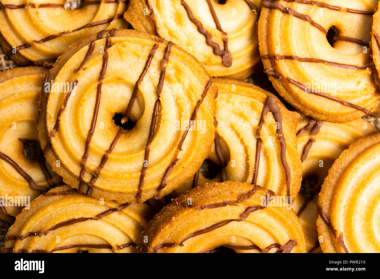 Biscuits faits avec cacao topping vue supérieure Banque D'Images