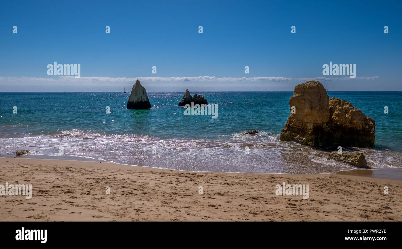 Tres Irmaos rock formation à Alvor Portugal Banque D'Images