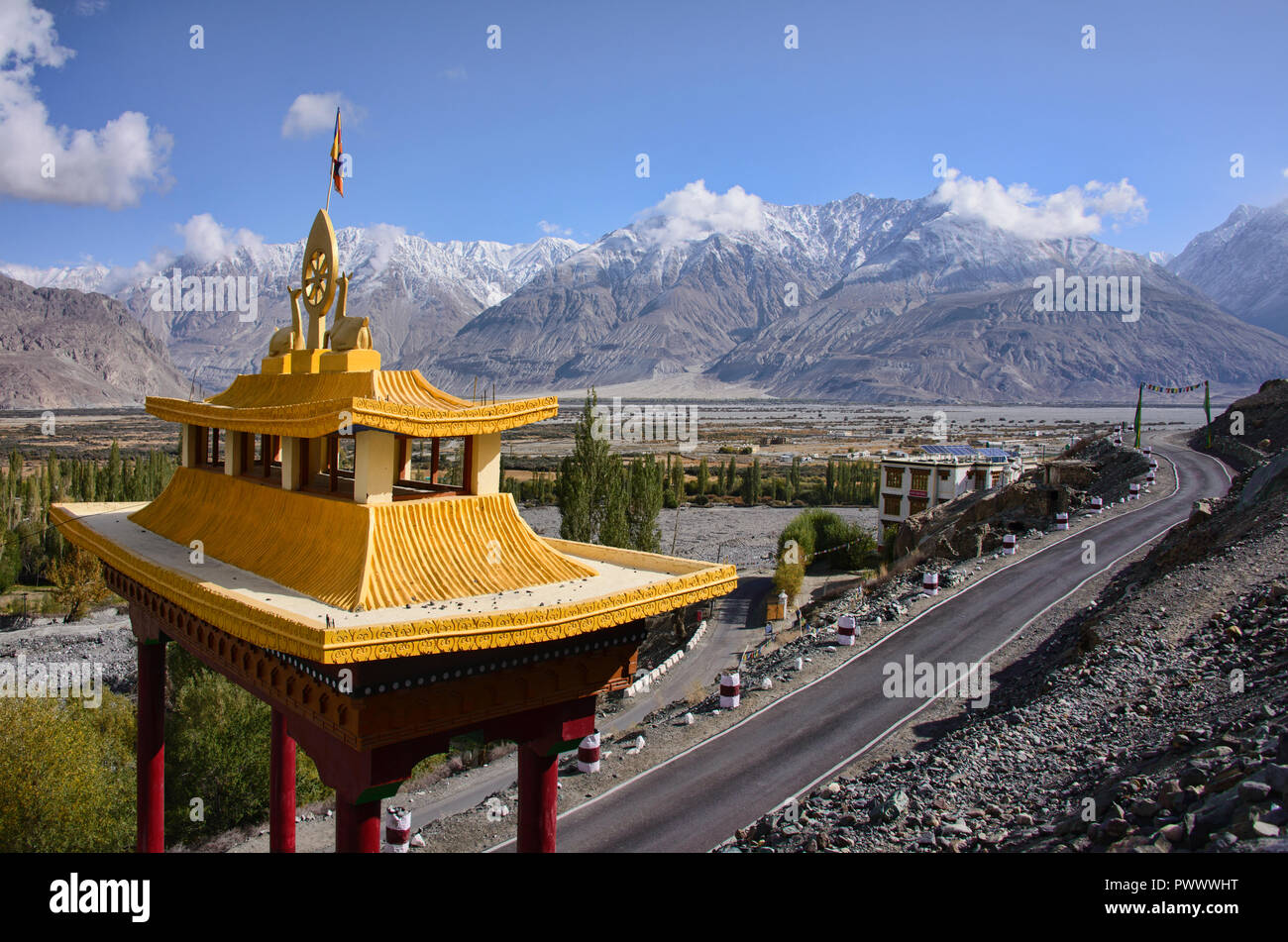 Monastère de Diskit, Maitreya Bouddha , l'Inde, le Ladakh, Nubra Valley, Bouddhisme Banque D'Images