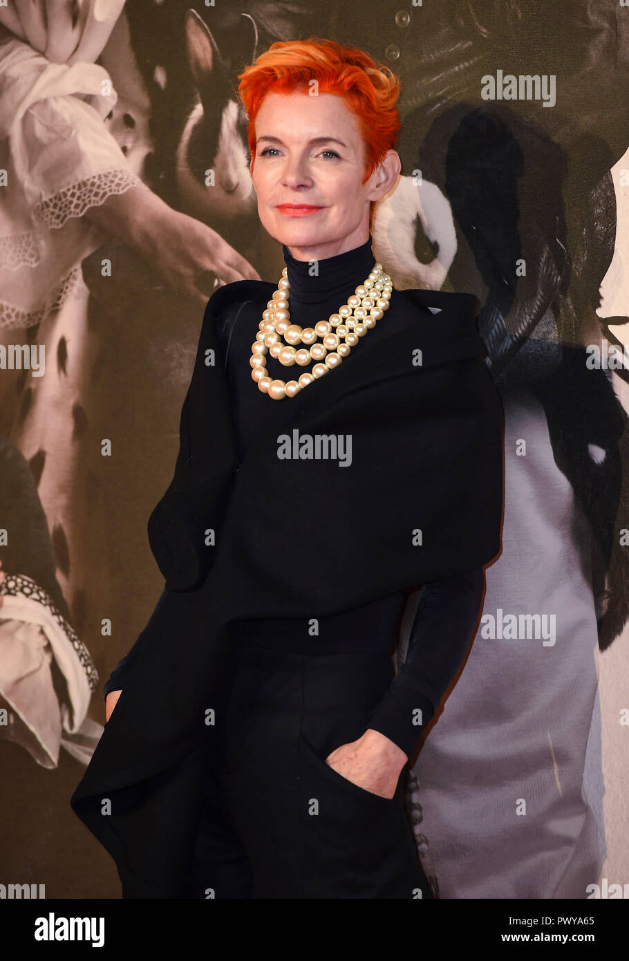 Sandy Powell assiste à la première UK de la 'Favorite' & American Express à la 62e Gala BFI London Film Festival. Banque D'Images