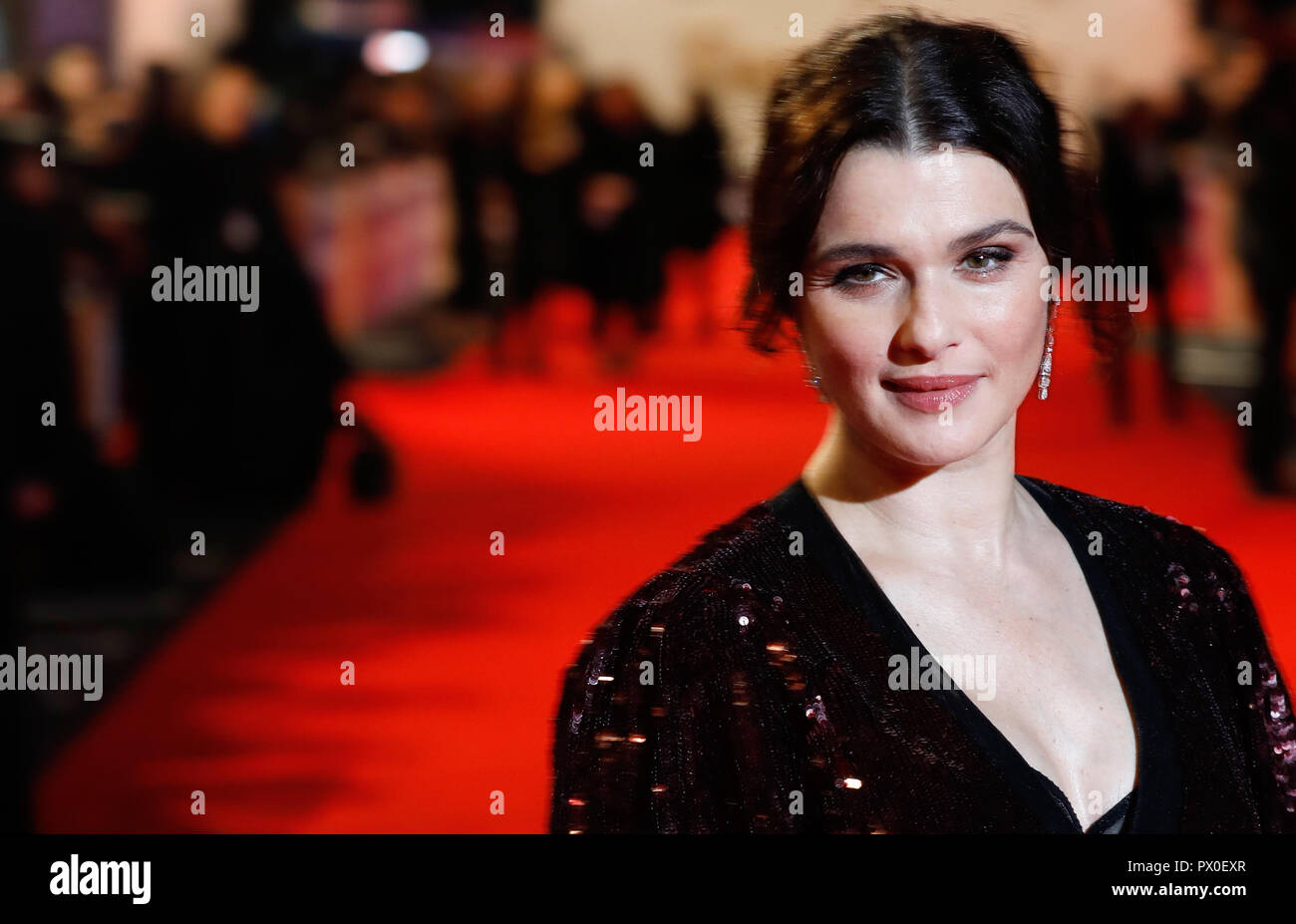 Rachel Weisz participant à la UK premiere du favori à la BFI Southbank pour la 62e session de BFI London Film Festival. Banque D'Images