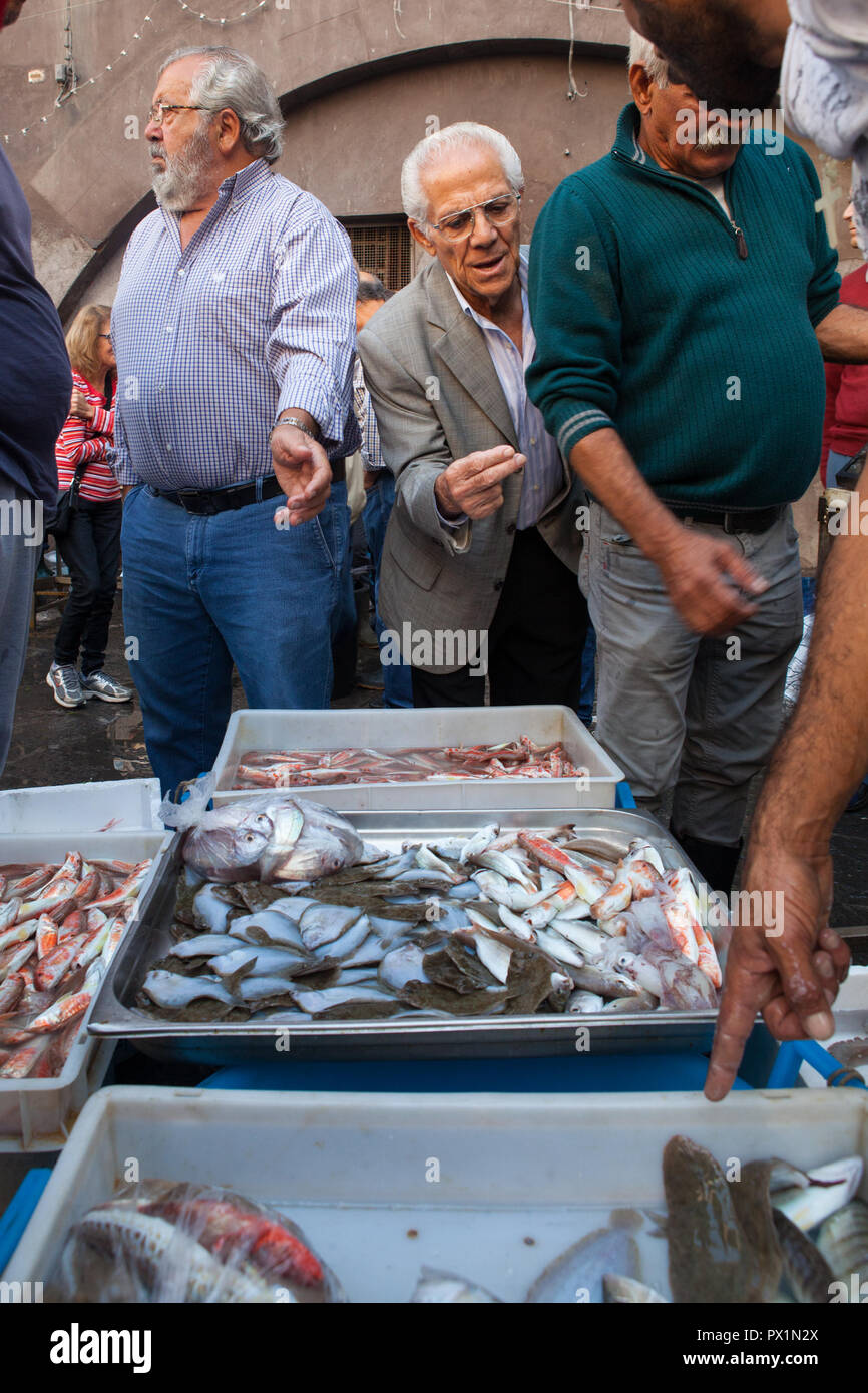 Marché aux poissons de Catane, Sicile Banque D'Images