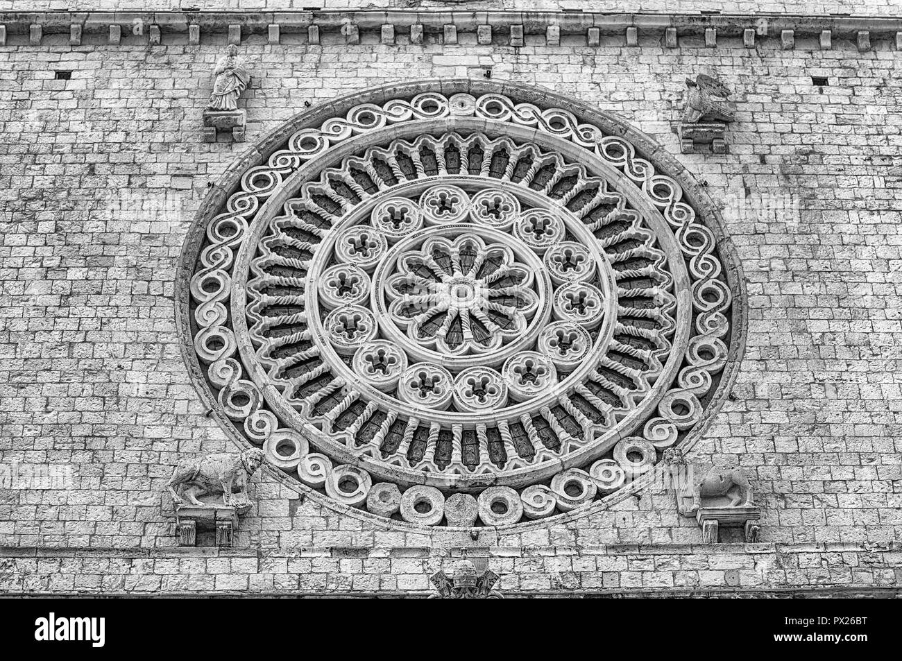 Rose de la Basilique de Saint François, assise, l'un des plus importants lieux de pèlerinage chrétien en Italie. Site du patrimoine mondial de l'tr Banque D'Images