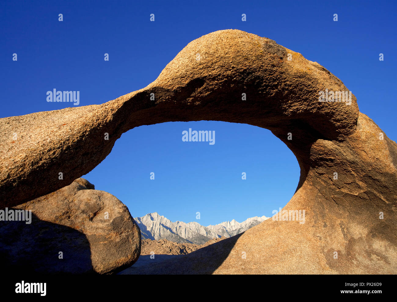 Le Mont Whitney, l'Est de la Sierra Nevada, en Californie, USA. Banque D'Images