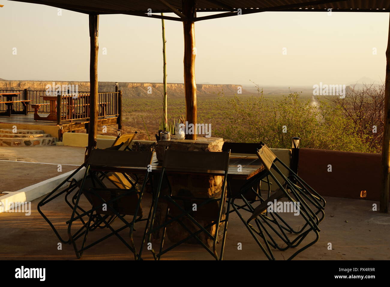 Ugab Terrace Lodge, im Abendlicht Blick über das Tal Ugab Ugab, Terrassen, - la Namibie, l'Afrique, Banque D'Images