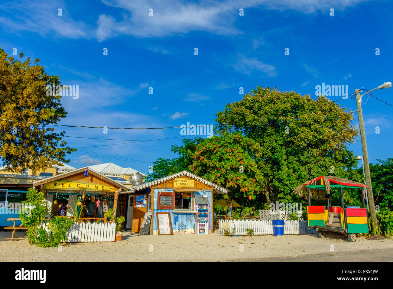 Grand Cayman, îles Caïmans, Nov 2016, patrimoine local restaurant Cuisine des Caraïbes dans le quartier de West Bay Banque D'Images