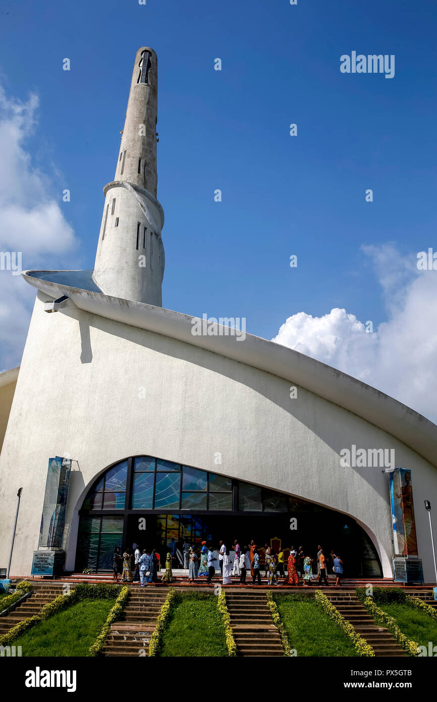 Notre Dame d'Afrique sanctuaire catholique, Abidjan, Côte d'Ivoire. Banque D'Images