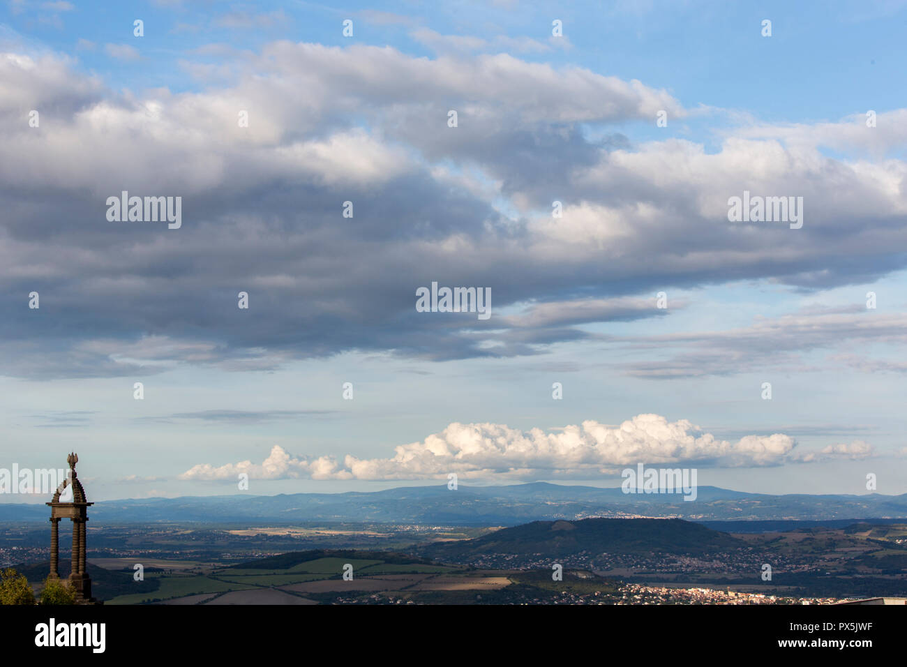 Vue depuis le plateau de Gergovie, Auvergne, France. Banque D'Images