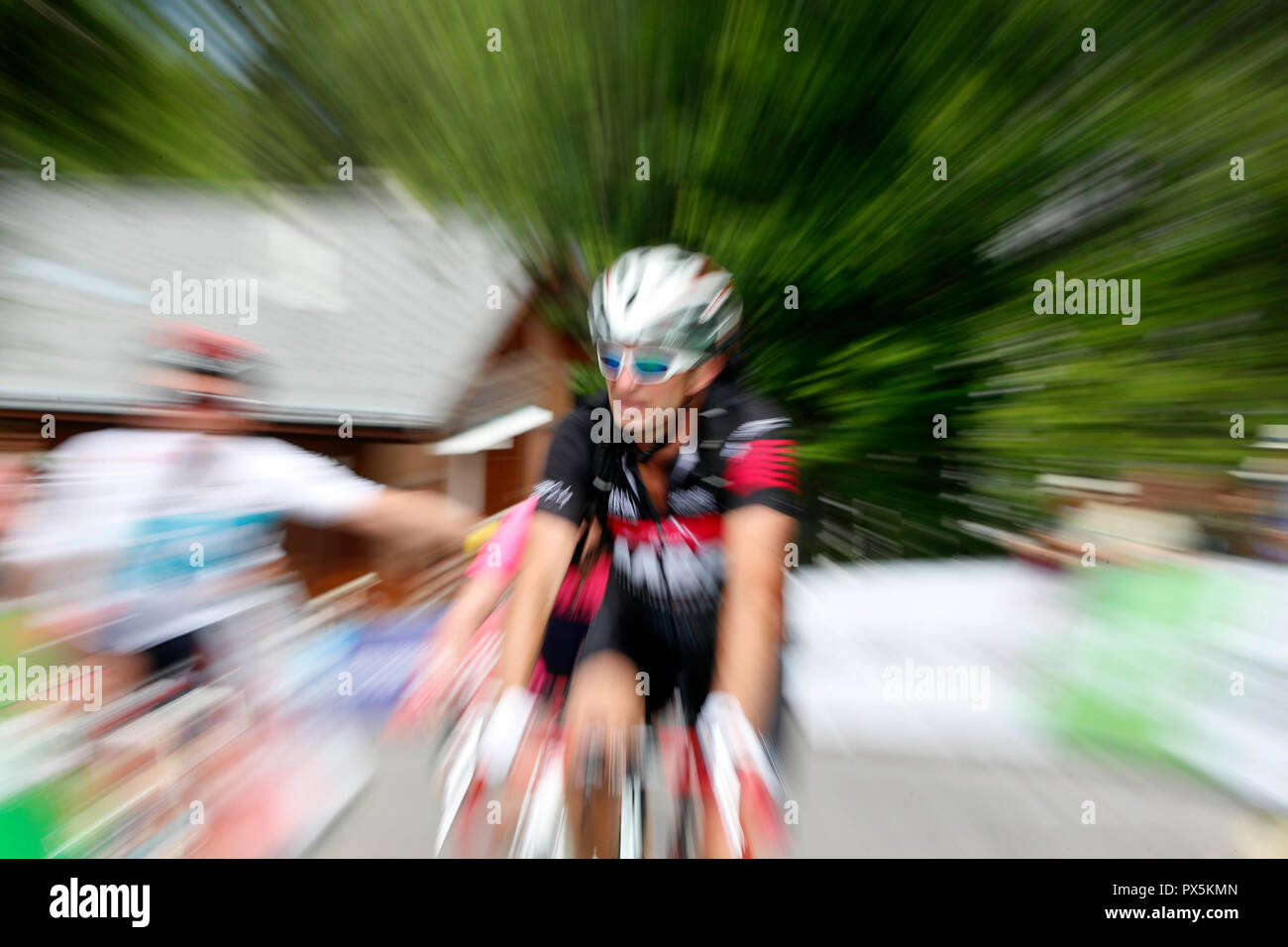 Critérium du Dauphiné libéré 2018 course cycliste. Avant la course cycliste amateur. Saint Gervais Mont Blanc. La France. Banque D'Images