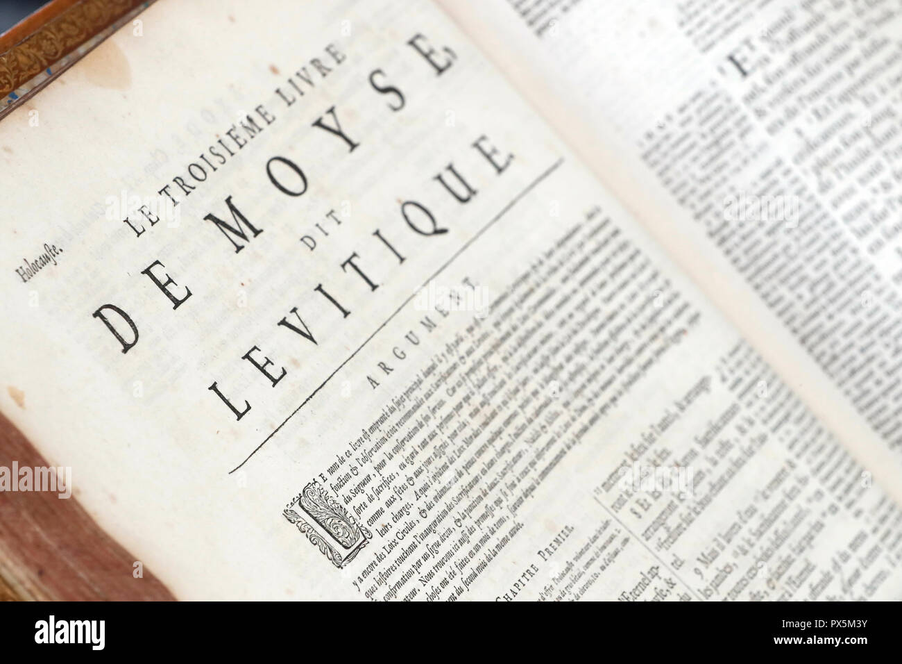 Vieille Bible en français, 1669. Ancien Testament. Pentateuque ou les Cinq Livres de Moïse. Lévitique. Banque D'Images