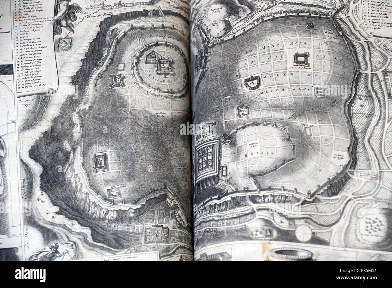 Vieille Bible en français, 1669. Ancien Testament. Jérusalem. Banque D'Images