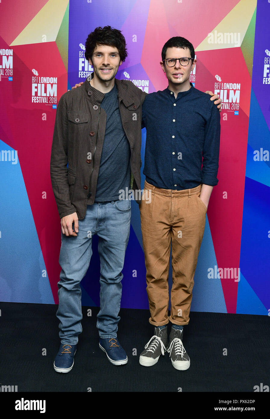 Colin Morgan et Simon Amstell participant à la Benjamin Premiere dans le cadre de la BFI London Film Festival à BFI à Londres. Banque D'Images