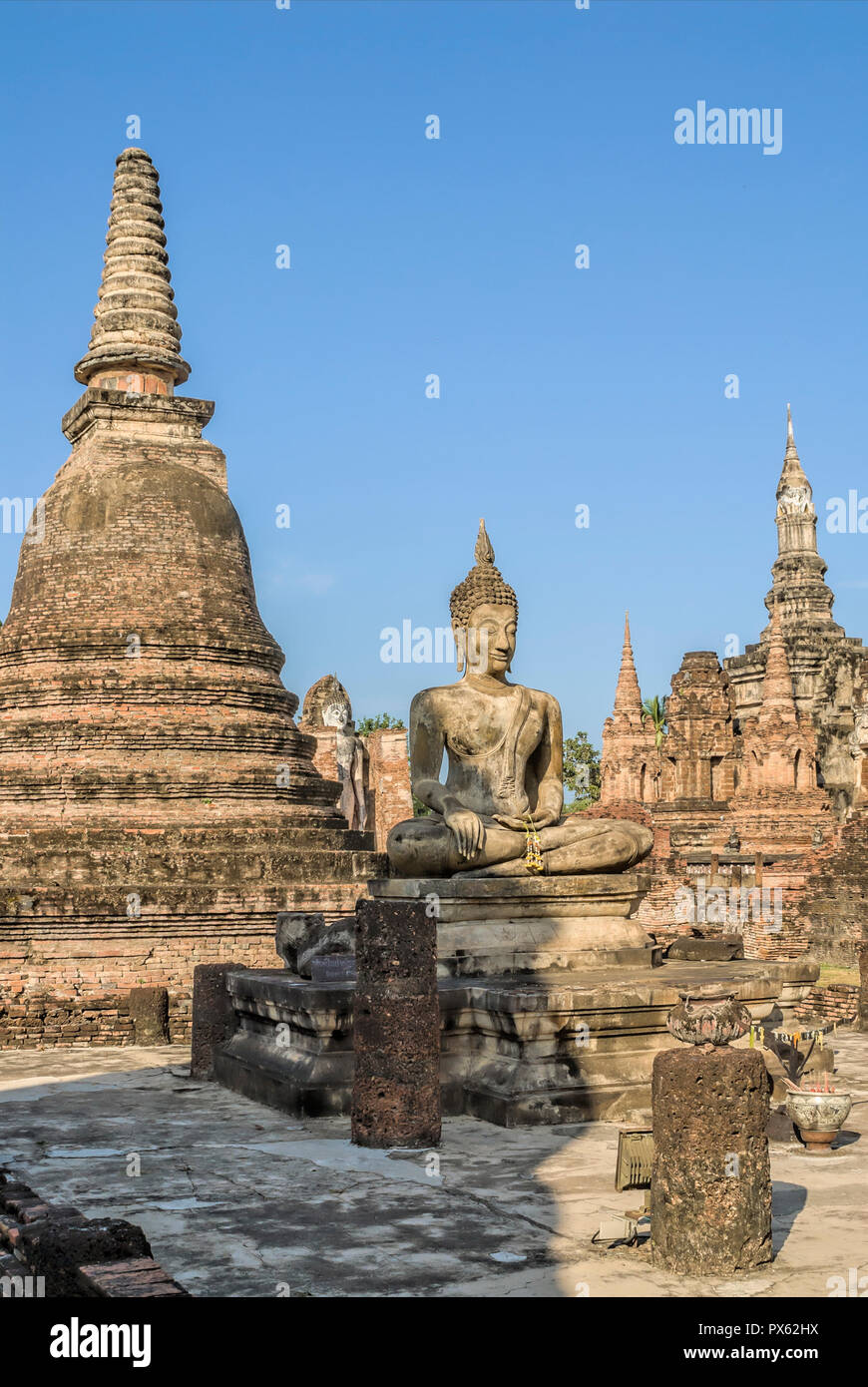 Wat Mahathat, Parc historique de Sukhothai, Thaïlande Banque D'Images