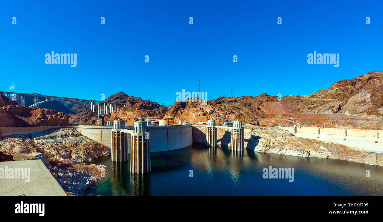 BOULDER, USA - 2 février 2018 : vue sur le barrage Helicopter Company. L'espace de copie pour le texte Banque D'Images