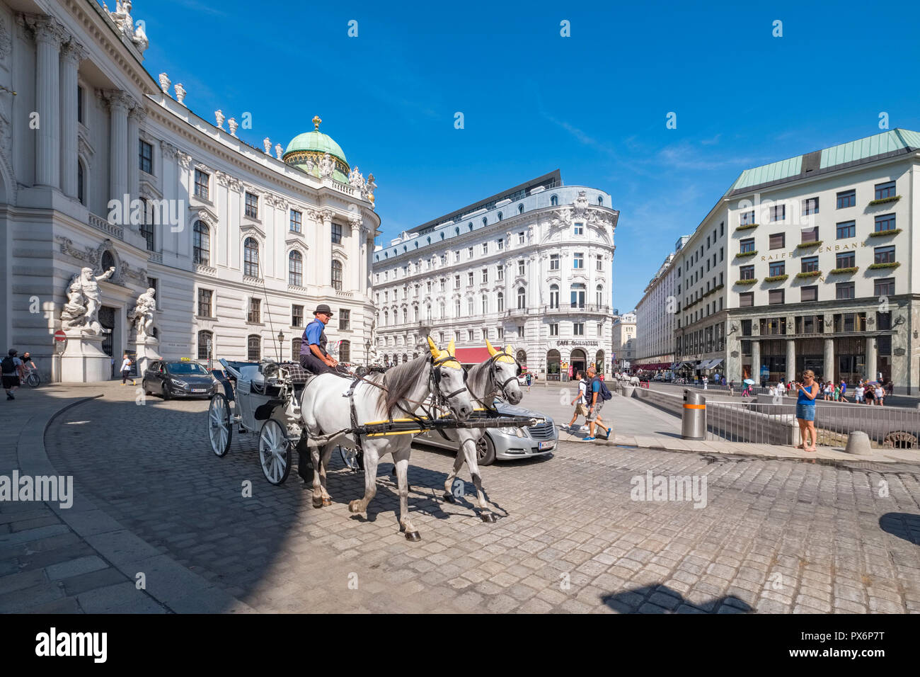 Anciens remparts de la ville en face de l'Impérial Hofburg, Vienne, Autriche, Europe Banque D'Images