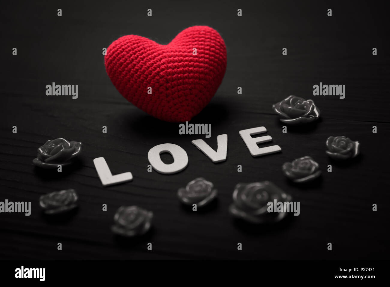 Couleur Splash Et Se Concentrer Sur Cœur Rouge Sur Les Photos En Noir Et Blanc Dans La Region De Valentine S Day Love Concept Photo Stock Alamy Couleur Splash Et Se Concentrer Sur Cœur Rouge Sur Les Photos En Noir Et Blanc Dans La Region De Valentine S Day Love Concept Photo Stock Alamy