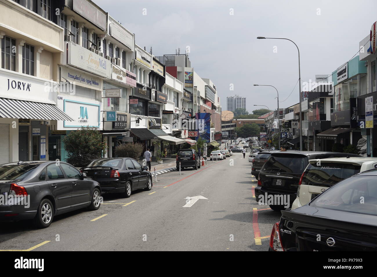 Rue de Bangsar, banlieue de Kuala Lumpur, Malaisie Banque D'Images