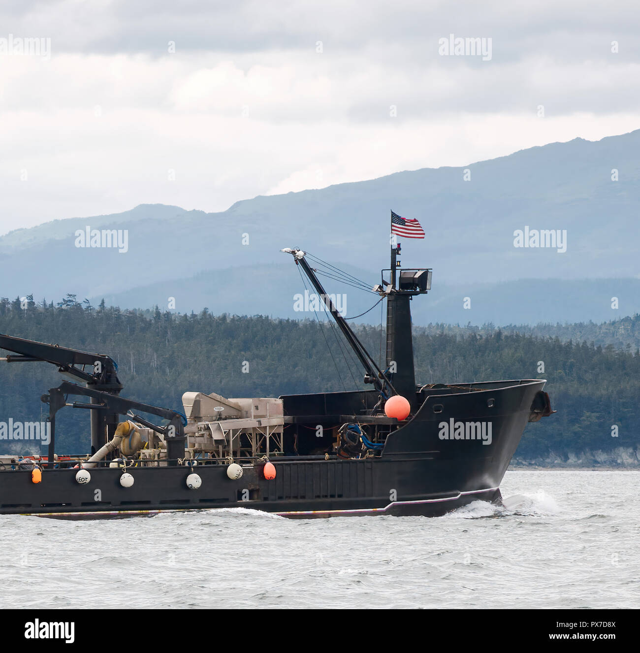 Bateau de pêche commerciale du crabe près de Juneau, Alaska Banque D'Images