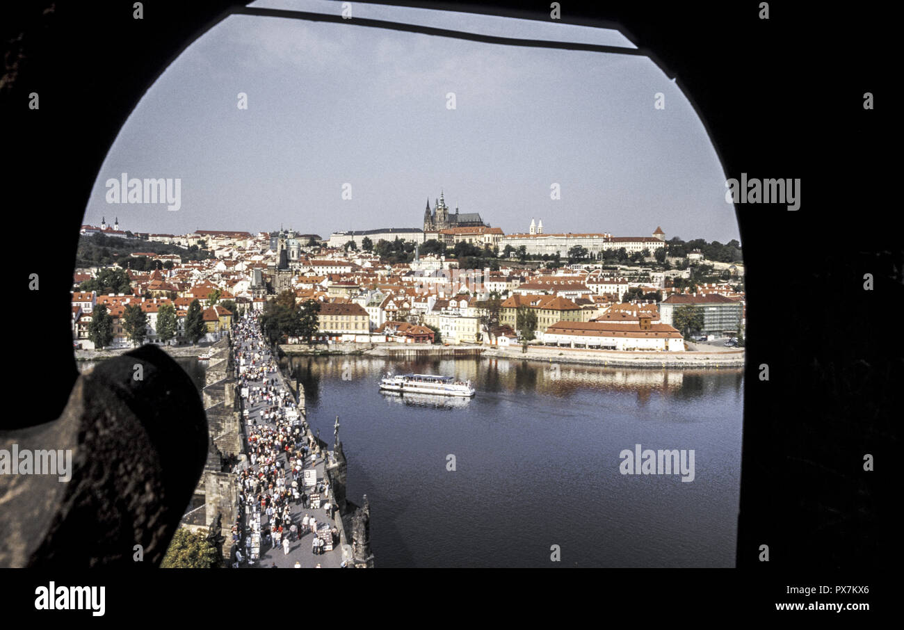 Prague, hill Hradschin avec Veits Cathédrale, rivière Moldova, République Tchèque Banque D'Images