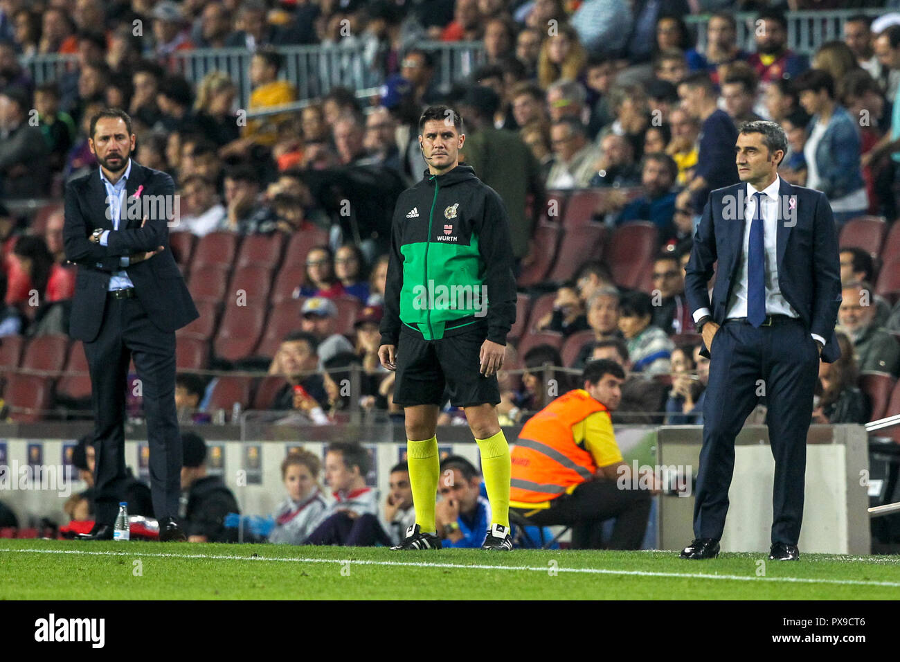 Camp Nou, Barcelona, Espagne. 20 Oct, 2018. La Liga football, Barcelone et Séville ; Pablo Machin entraîneur du FC Séville et Ernesto Valverde entraîneur du FC Barcelone pendant le match : Action Crédit Plus Sport/Alamy Live News Banque D'Images