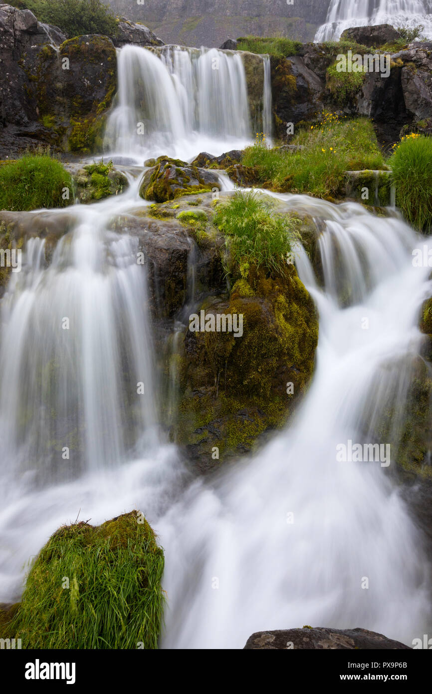 Dynjandi, Fjallfoss, est une série de chutes d'eau dans l'Westfjords, Vestfirðir, Islande. Banque D'Images
