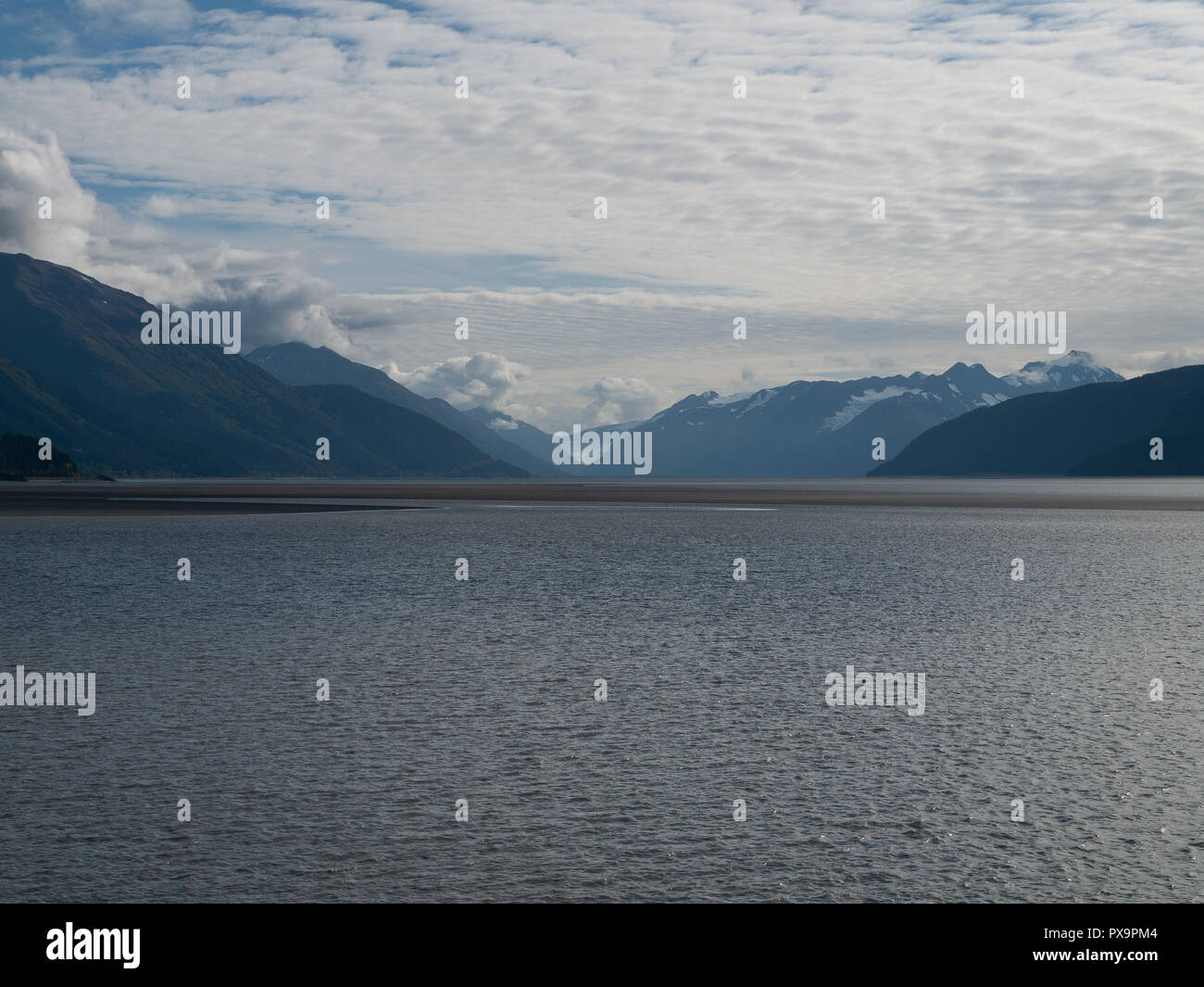 Bras de returnalisation. Entrée de cuisson. Ancrage, Alaska. Turnealy Arm compte parmi les plus hautes marées au monde et subit également un alésage de marée. Seward Highway Banque D'Images