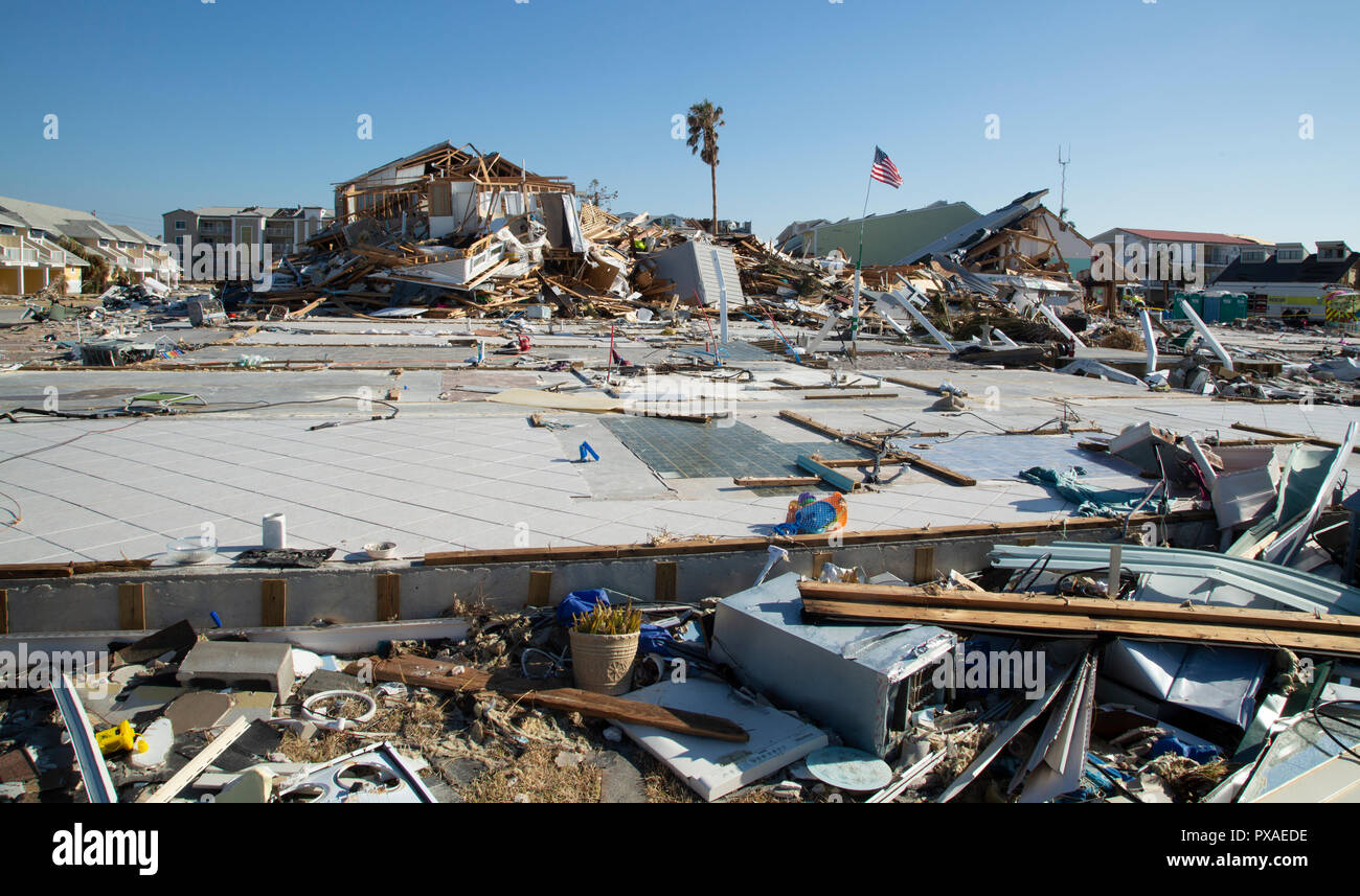 Mexique Beach (Floride), 18 octobre 2018 - les dommages de foyers et d'entreprises au Mexique Beach après l'ouragan Michael a déferlé sur la ville. Les vents extrêmes et des ondes de tempête détruit les foyers et les entreprises le long de la côte. La CPS. Andrea Serhan/CAISE Banque D'Images
