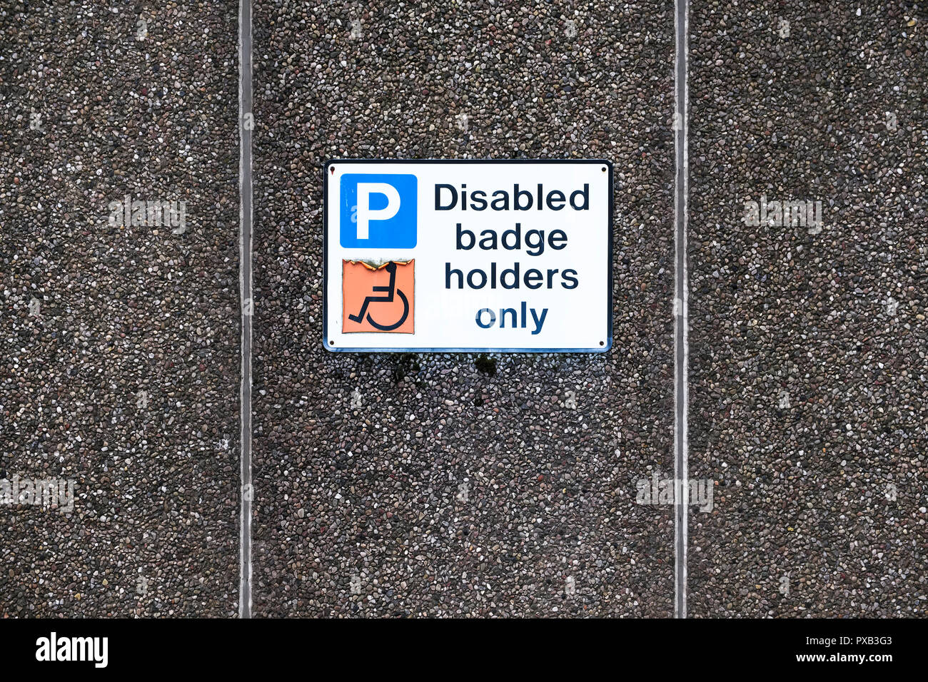 Mobilité porte seul signe chez car park Banque D'Images