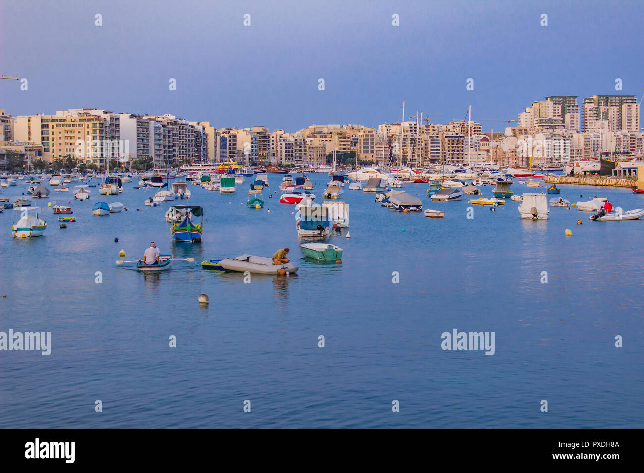 La Valette, MALTE - 9 septembre 2017 : vue sur le port de La Valette à Malte. Port de La Valette est le plus grand port naturel en Europe Banque D'Images