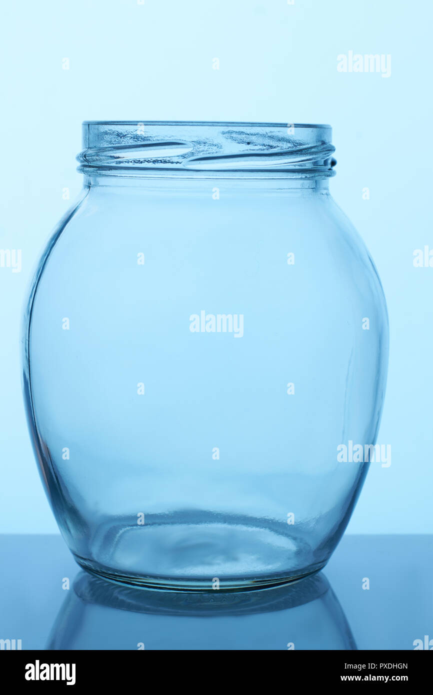 Pot en verre rond clair. Banque D'Images