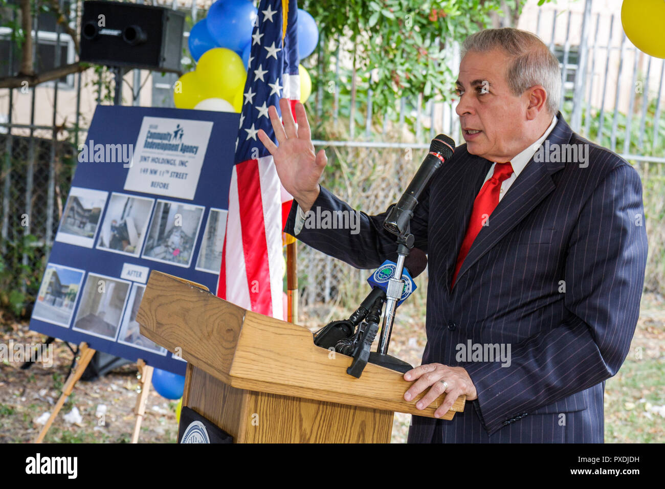Miami Florida,Overtown,Community Redéveloppement Agency,remis en état Affordable Housing Ribbon Cutting Ceremony,Hispanic Latin Latino ethnie immigré Banque D'Images