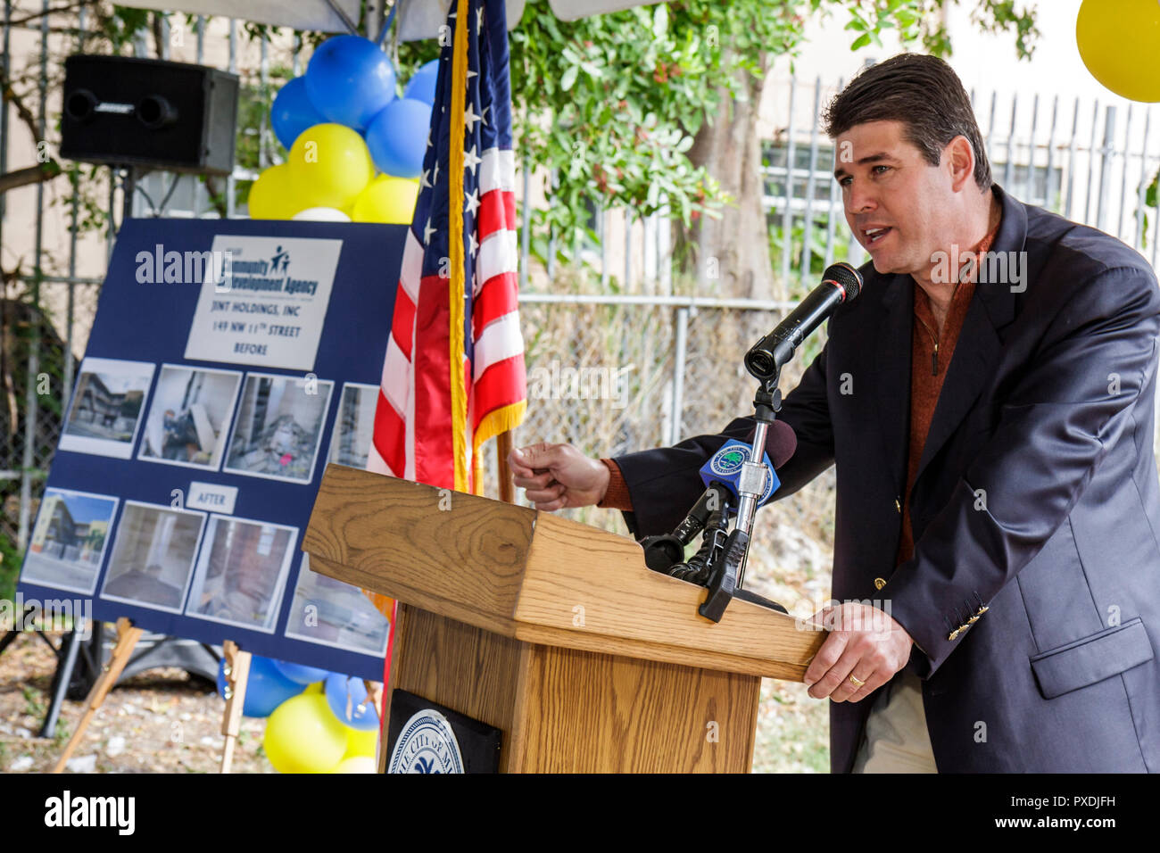 Miami Florida,Overtown,Community Redéveloppement Agency,remis en état Affordable Housing Ribbon Cutting Ceremony,Hispanic Latin Latino ethnie immigré Banque D'Images